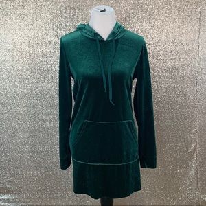 Forever 21 Green Velvety Hoodie                 B2